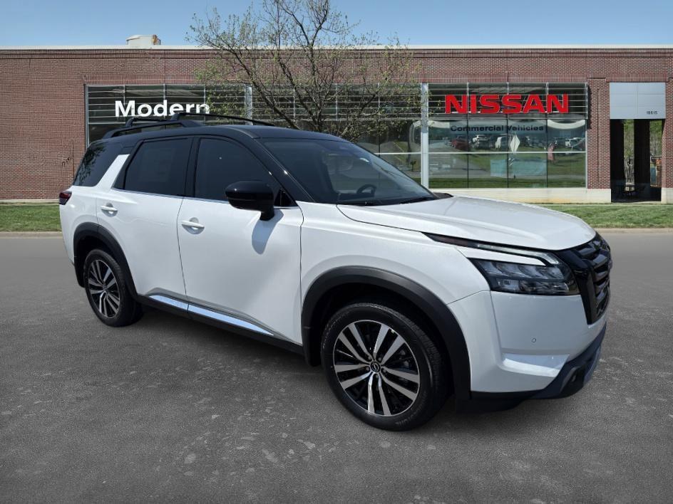new 2025 Nissan Pathfinder car, priced at $51,202