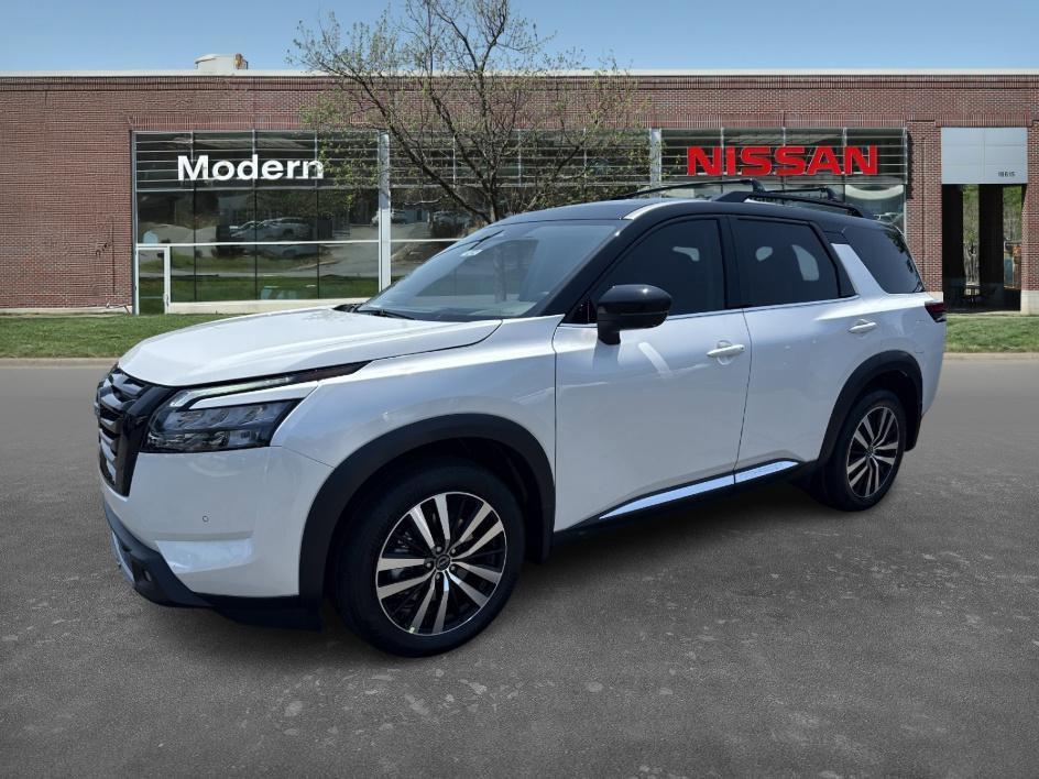 new 2025 Nissan Pathfinder car, priced at $51,202