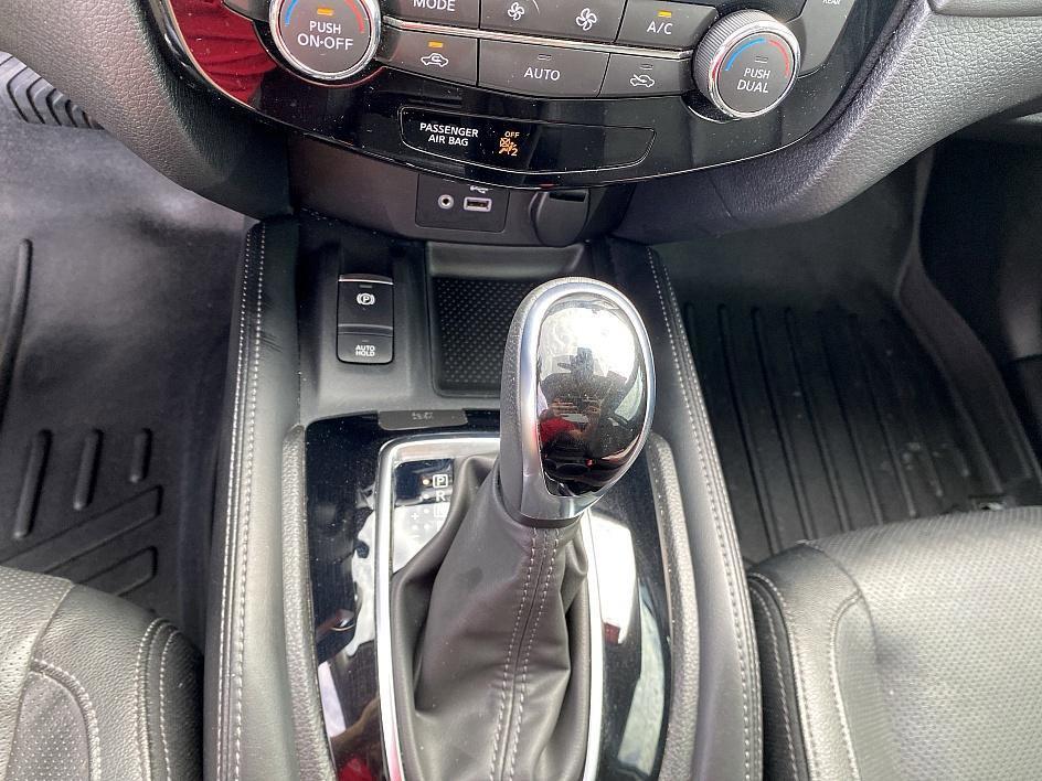 used 2020 Nissan Rogue car, priced at $21,944