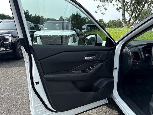 new 2025 Nissan Rogue car, priced at $29,139