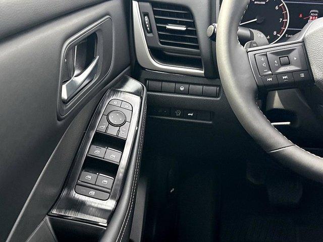 new 2025 Nissan Rogue car, priced at $29,139