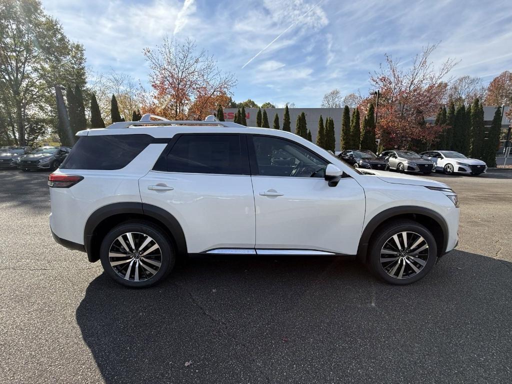 new 2025 Nissan Pathfinder car, priced at $49,740