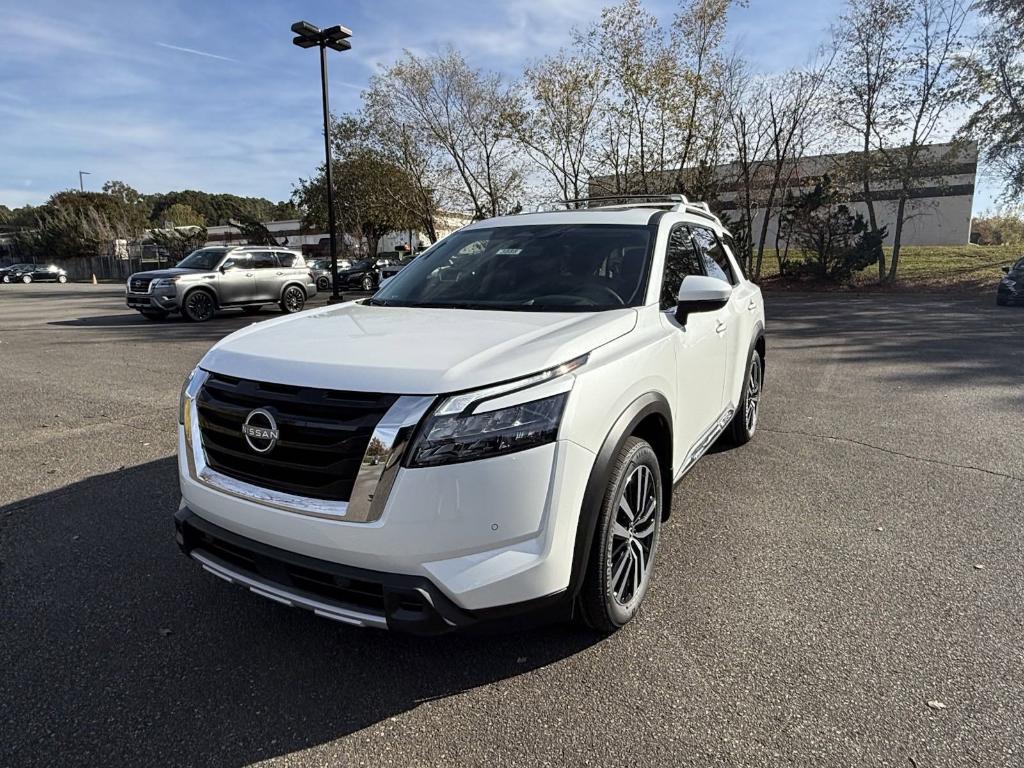 new 2025 Nissan Pathfinder car, priced at $49,740