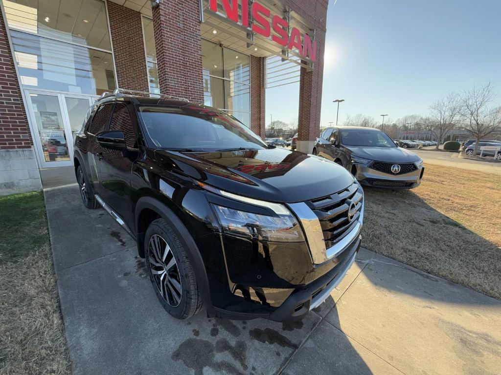 new 2025 Nissan Pathfinder car, priced at $47,355