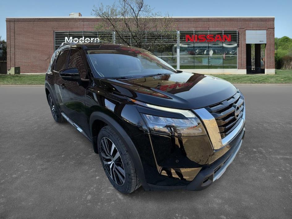new 2025 Nissan Pathfinder car, priced at $47,605