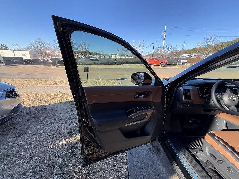 new 2025 Nissan Pathfinder car, priced at $47,605