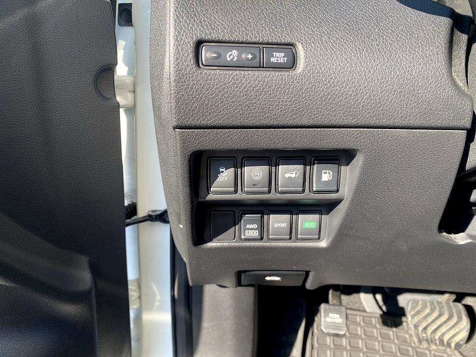 used 2019 Nissan Rogue car, priced at $17,531