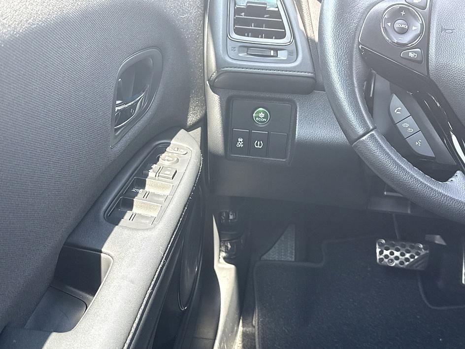used 2022 Honda HR-V car, priced at $21,929
