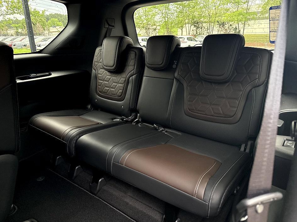new 2025 Nissan Armada car, priced at $84,160