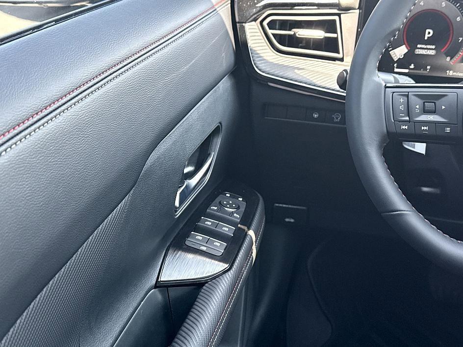 new 2025 Nissan Kicks car, priced at $26,552