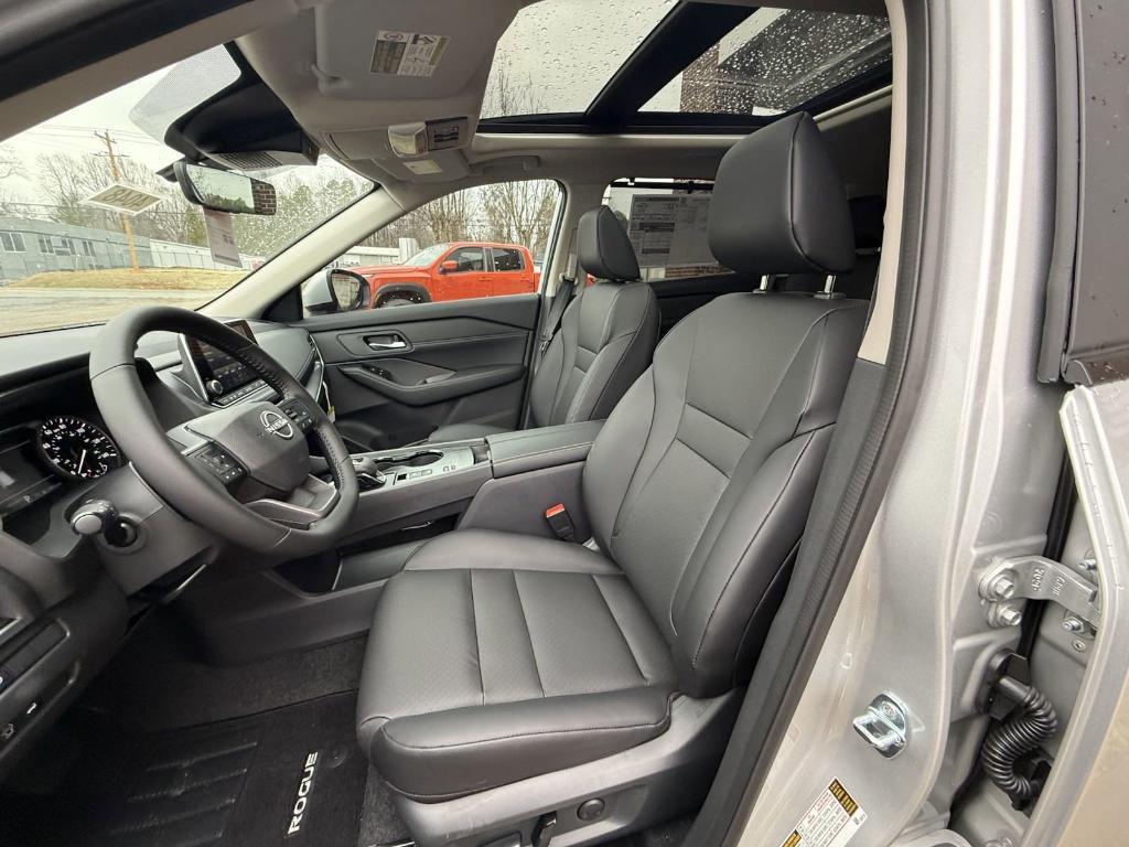 new 2025 Nissan Rogue car, priced at $32,601