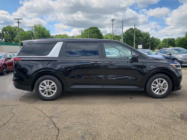 used 2024 Kia Carnival car, priced at $34,881