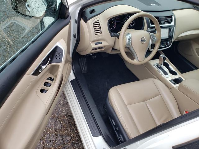 used 2018 Nissan Altima car