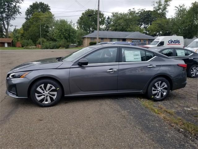 new 2025 Nissan Altima car, priced at $25,867