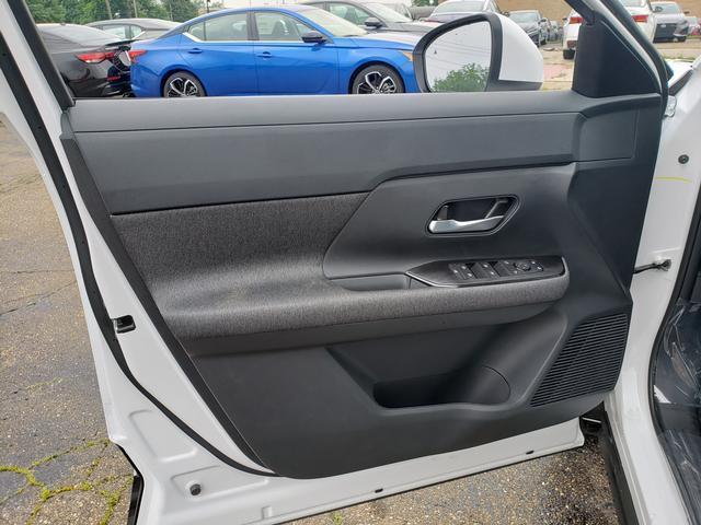 new 2025 Nissan Kicks car, priced at $26,833