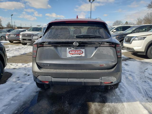 new 2025 Nissan Kicks car, priced at $28,922