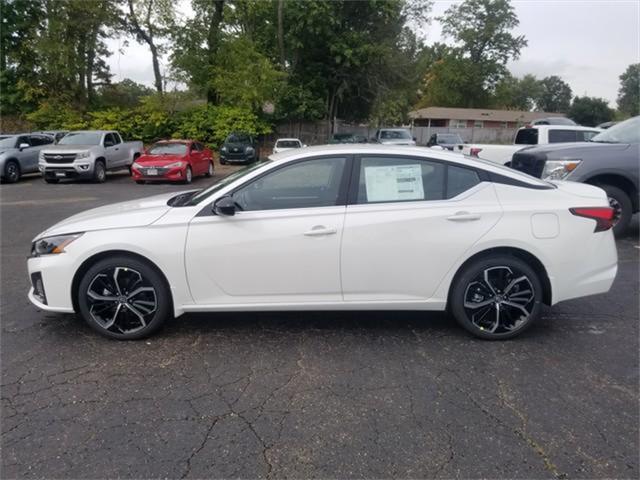 new 2025 Nissan Altima car, priced at $29,442