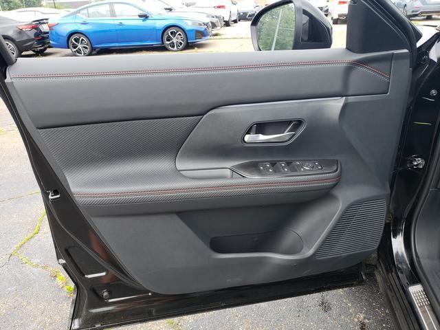 new 2025 Nissan Kicks car, priced at $33,549