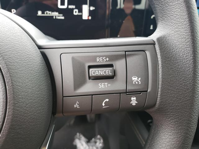 new 2025 Nissan Kicks car, priced at $26,592
