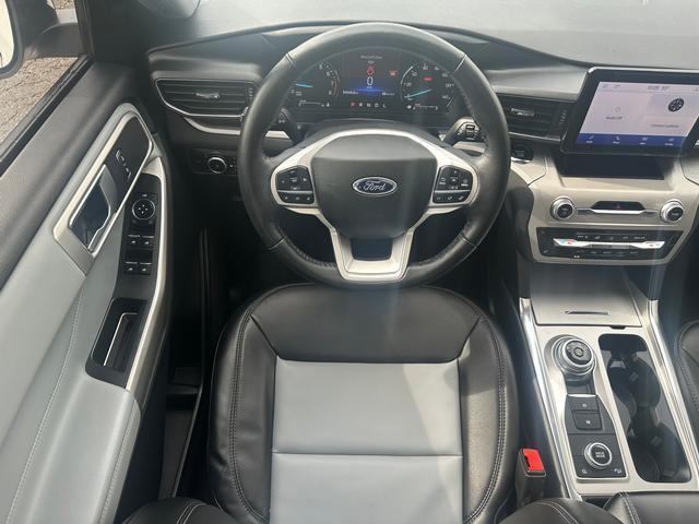 used 2023 Ford Explorer car