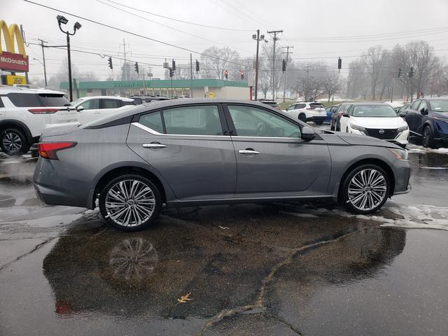 new 2025 Nissan Altima car, priced at $34,033