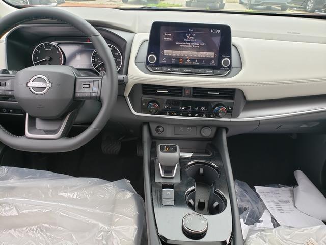 new 2025 Nissan Rogue car, priced at $33,302