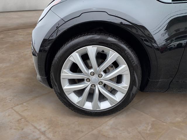 used 2024 Land Rover Discovery car, priced at $57,777