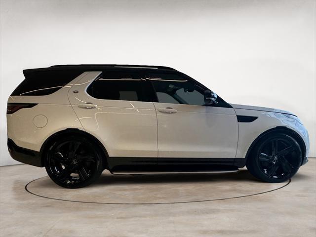 new 2025 Land Rover Discovery car, priced at $80,525