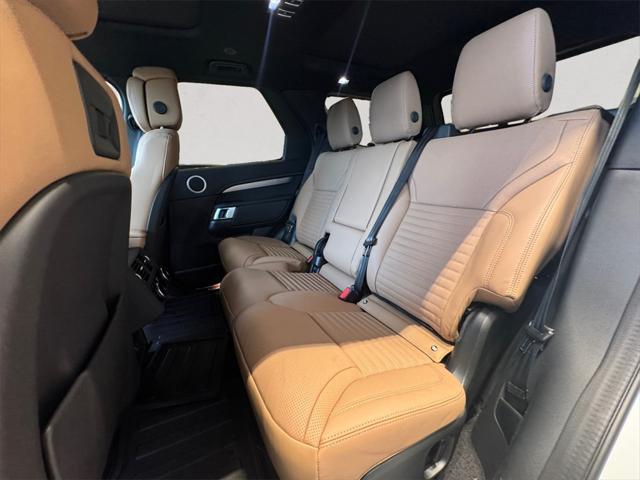 new 2025 Land Rover Discovery car, priced at $80,525