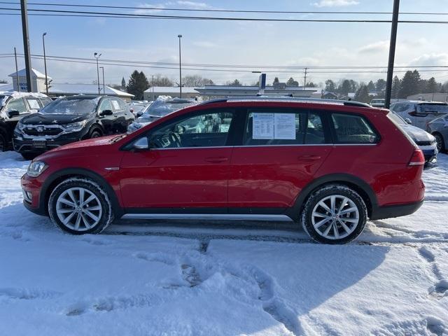 used 2018 Volkswagen Golf Alltrack car, priced at $16,955