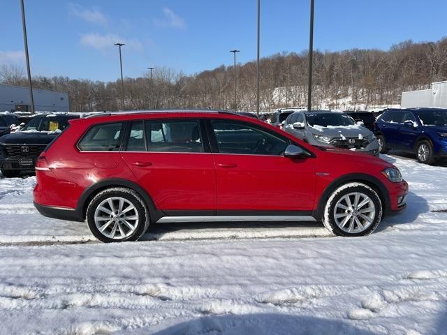 used 2018 Volkswagen Golf Alltrack car, priced at $16,955