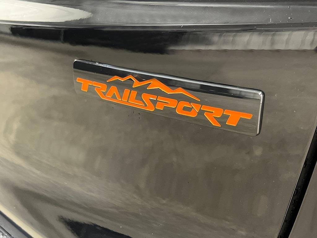 new 2026 Honda CR-V Hybrid car, priced at $38,442