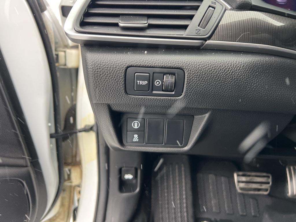 used 2022 Honda Accord Hybrid car, priced at $23,090