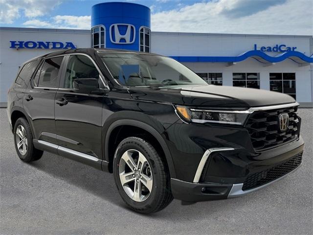 new 2025 Honda Pilot car, priced at $46,995