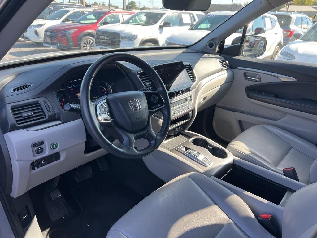 used 2022 Honda Pilot car, priced at $29,957