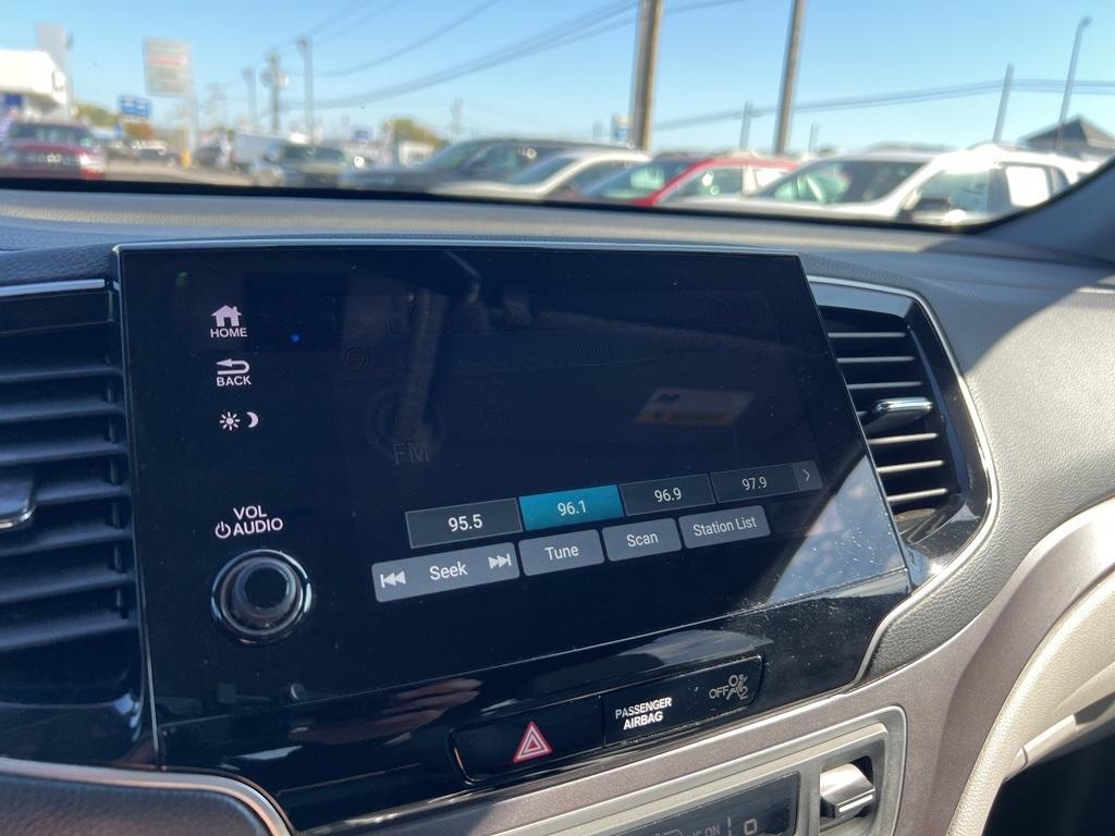used 2022 Honda Pilot car, priced at $29,957