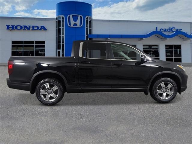 new 2025 Honda Ridgeline car, priced at $43,250