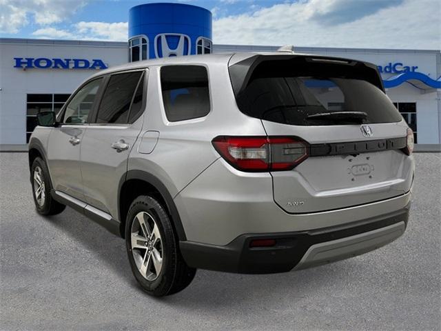 new 2025 Honda Pilot car, priced at $46,995