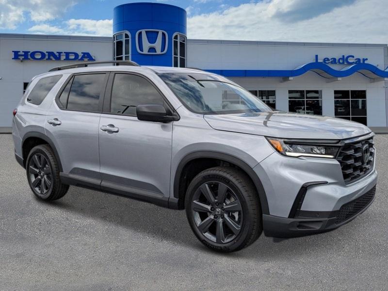 new 2025 Honda Pilot car, priced at $43,795