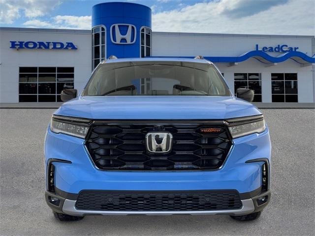 new 2025 Honda Pilot car, priced at $51,430