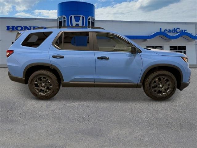 new 2025 Honda Pilot car, priced at $51,430