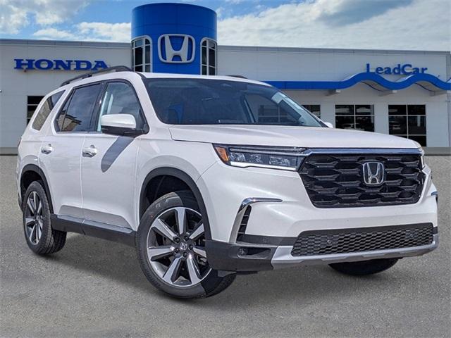 new 2025 Honda Pilot car, priced at $53,225