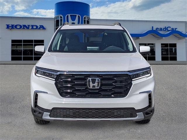 new 2025 Honda Pilot car, priced at $53,225