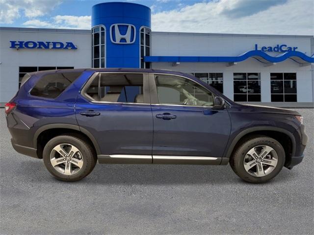 new 2025 Honda Pilot car, priced at $47,050