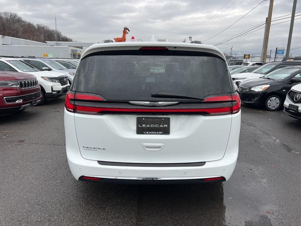 used 2021 Chrysler Pacifica car, priced at $17,099