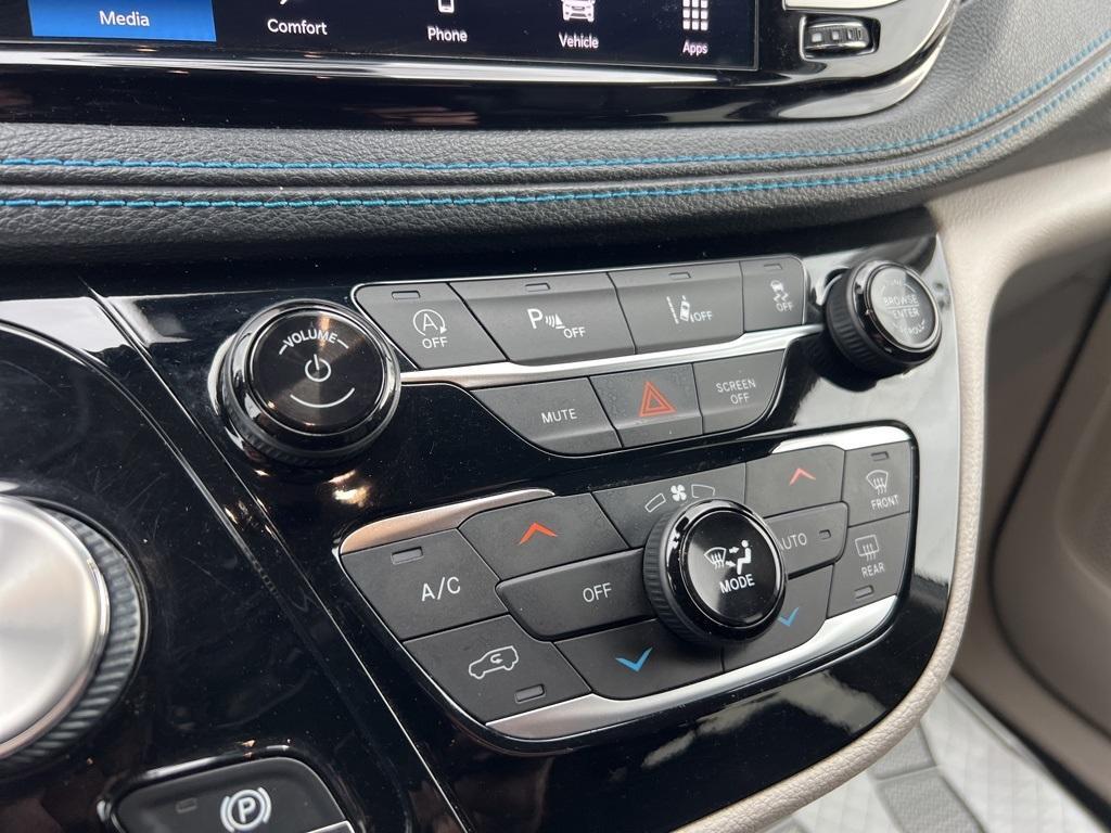 used 2021 Chrysler Pacifica car, priced at $17,099