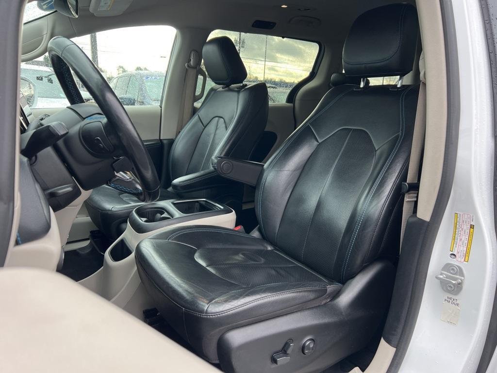 used 2021 Chrysler Pacifica car, priced at $17,099