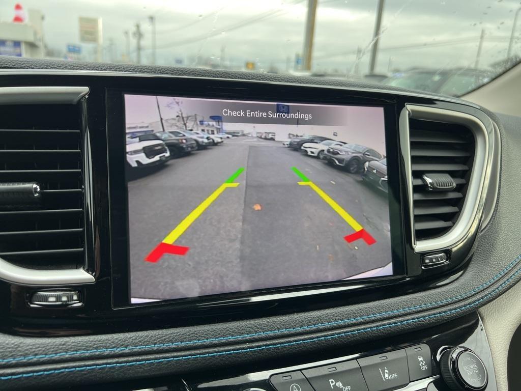 used 2021 Chrysler Pacifica car, priced at $17,099