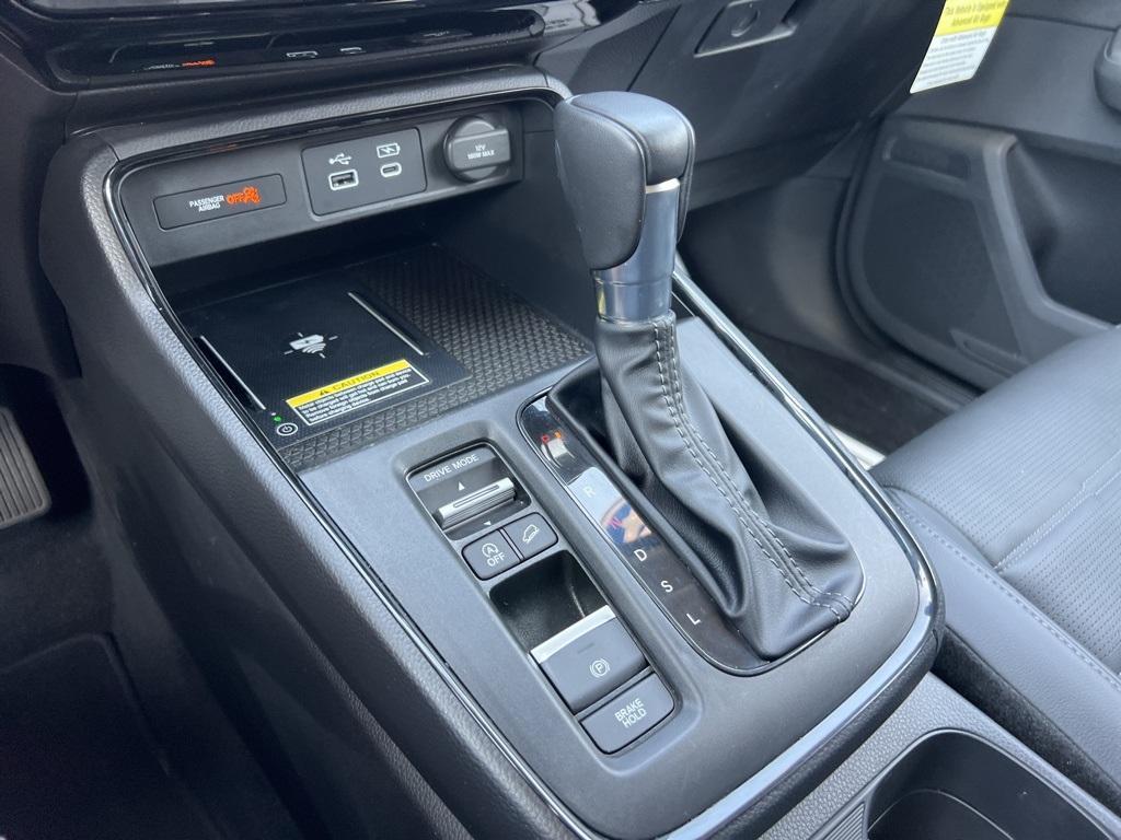 used 2024 Honda CR-V car, priced at $33,995