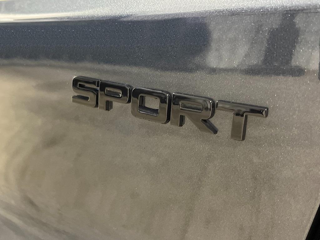 new 2026 Honda CR-V Hybrid car, priced at $39,783